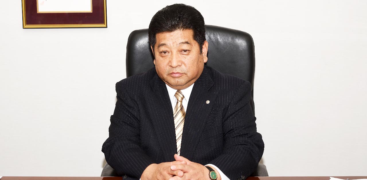 代表取締役社長　佐藤芳明